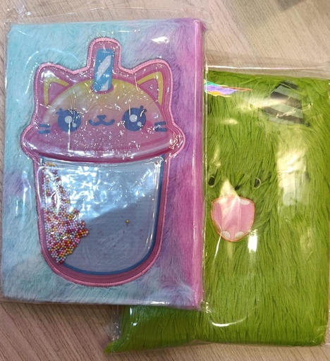 Agenda peluda 3D con oreja 